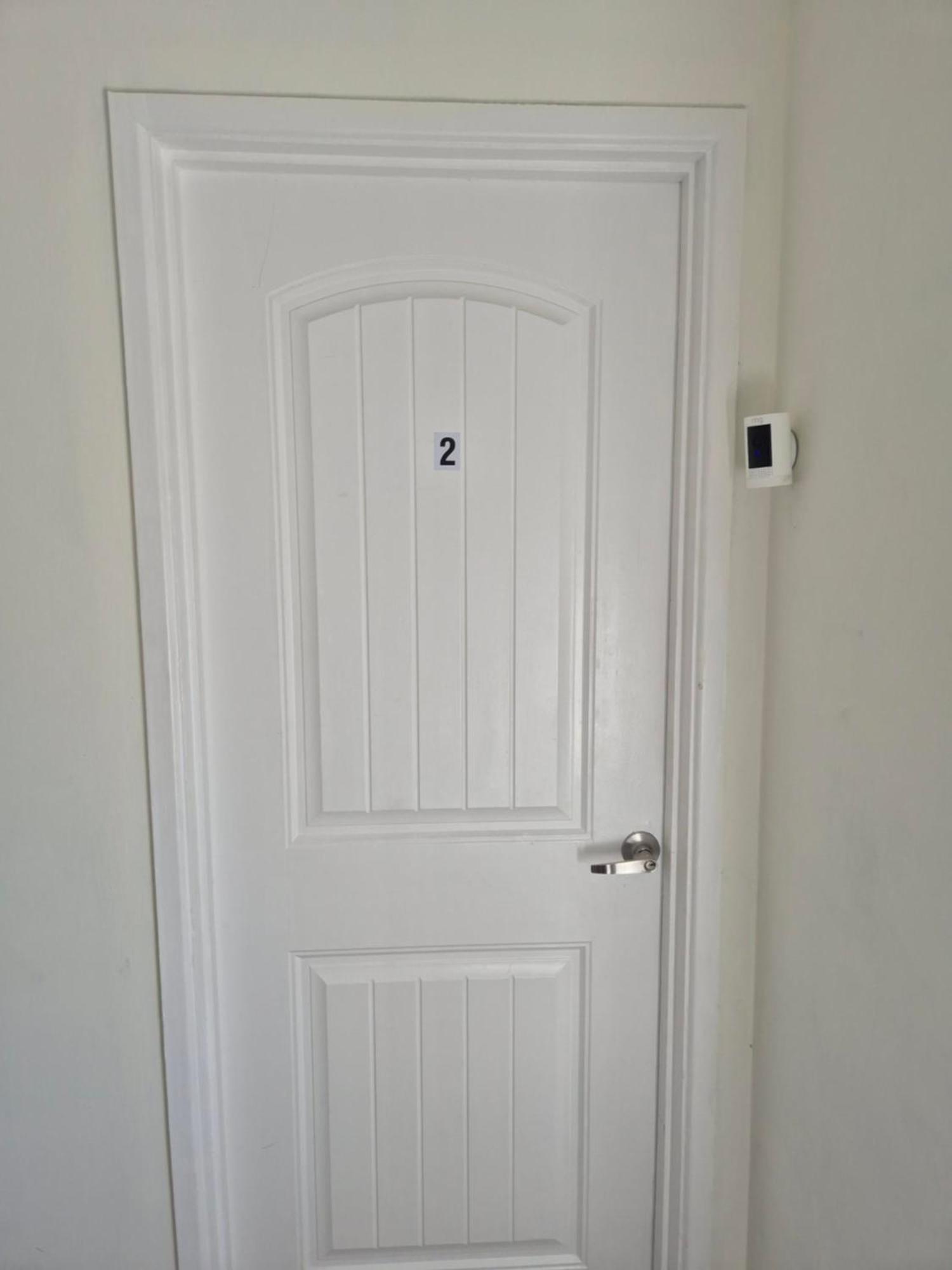 Accomadation Рексъм Екстериор снимка